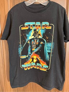 Star Wars boys' Darth Vader size 8 crew neck graphic t-shirt